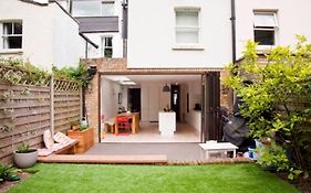 Veeve House Tennyson Road Kilburn